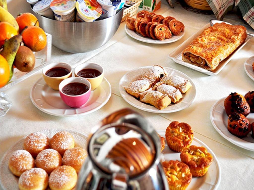 Готель Dolcemela Феррара Екстер'єр фото